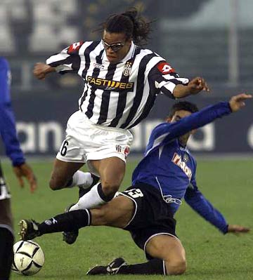 从竞技侧看 从竞技侧看